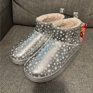 Roxy Silver Star Boots Sz 4